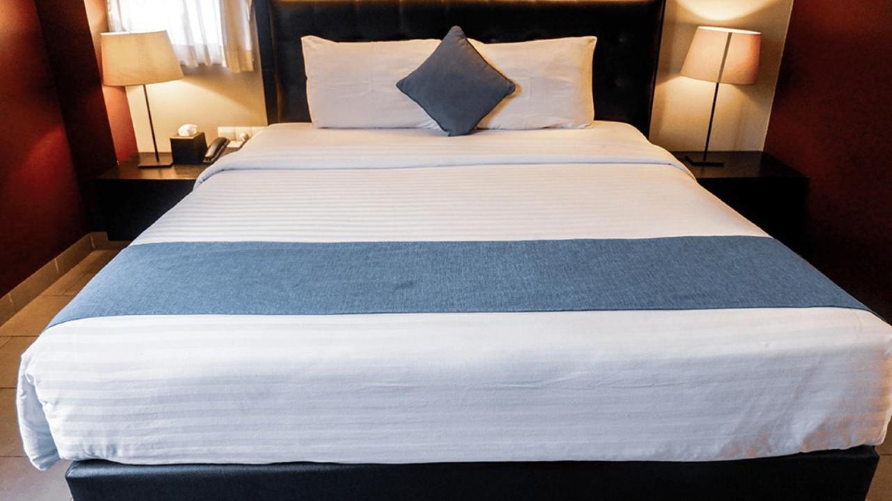 Triple Seven Bed & Breakfast Bandung Eksteriør billede